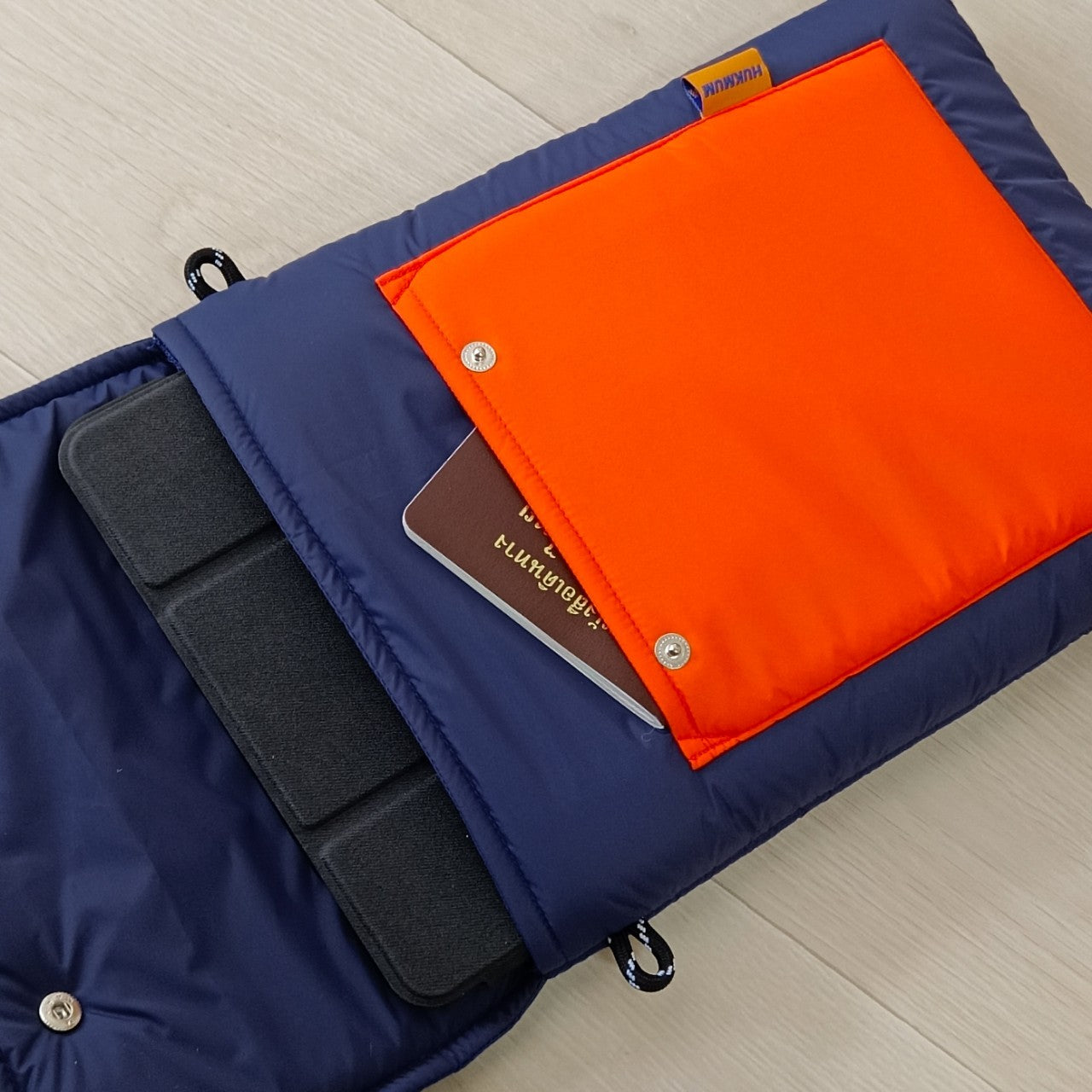 HUKMUM - 13" Tabtab Laptop Bag (Navy Orange)