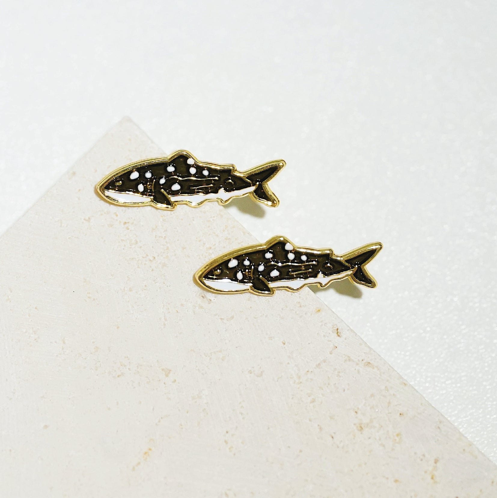 Little Oh - Stud Earrings (Whale Shark)