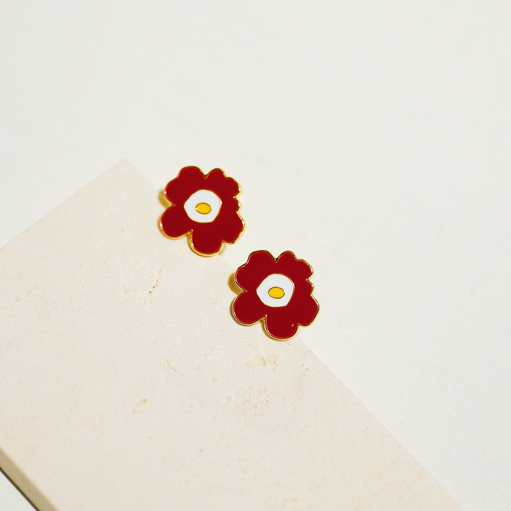 Little Oh - Stud Earrings (Poppy Flower Red)