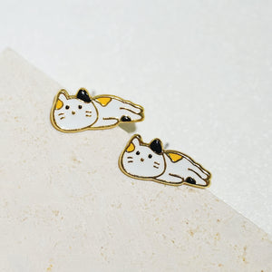 Little Oh - Stud Earrings (Lazy Cat)